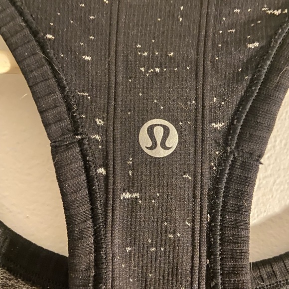 Lululemon tank top not sure what one but super comfy - Picture 4 of 5